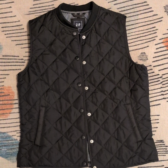 GAP Jackets & Blazers - Gap Quilted Vest